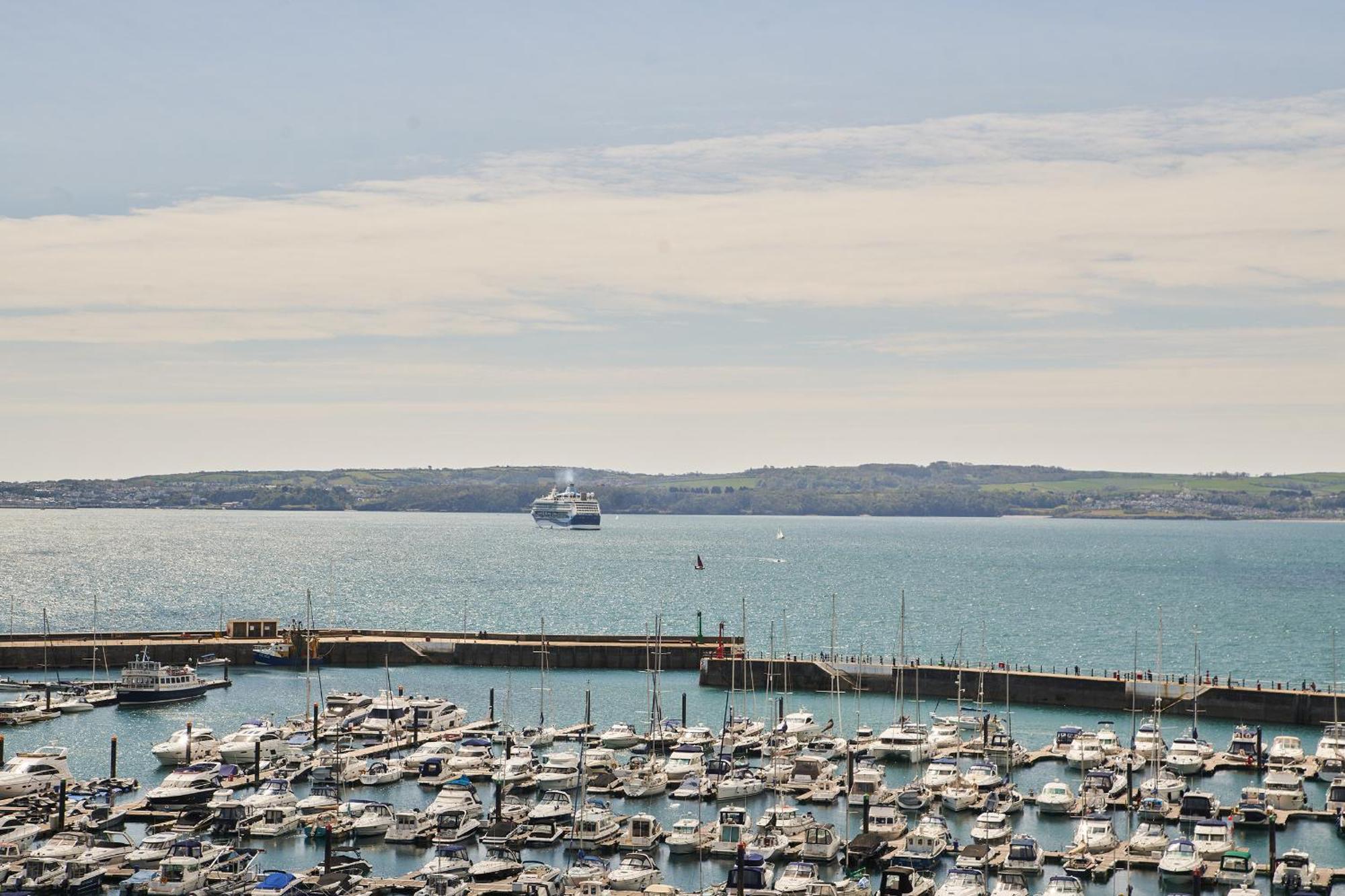 The Moorings - Stylish Duplex Apartment On Torquay Harbourside Екстериор снимка