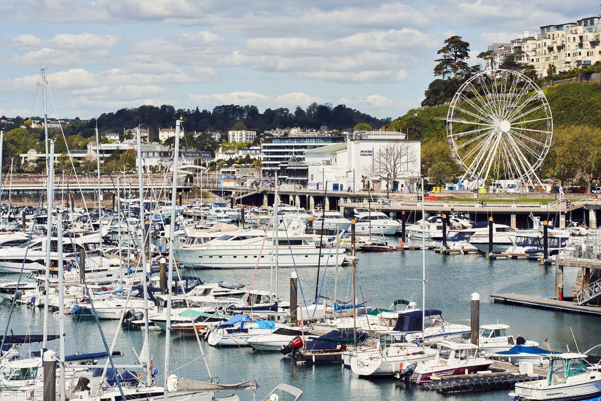 The Moorings - Stylish Duplex Apartment On Torquay Harbourside Екстериор снимка